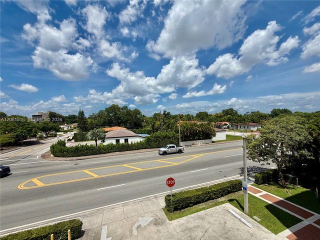 601 SW 37th Avenue 303, Miami, FL 33135