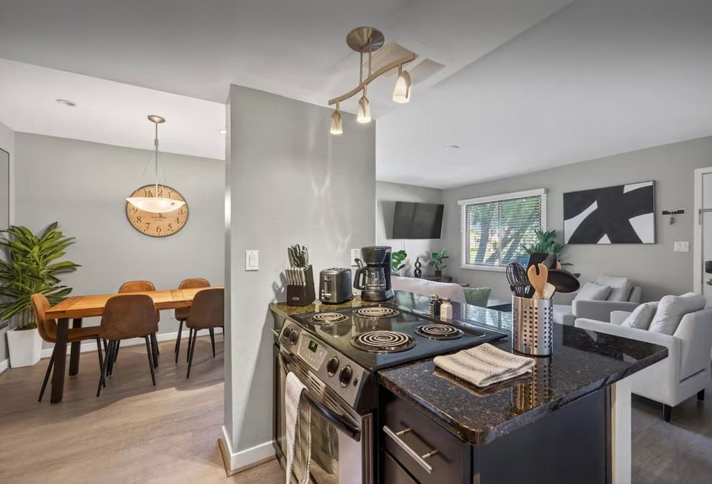 7845 E Valley Vista Drive, Scottsdale, AZ 85250