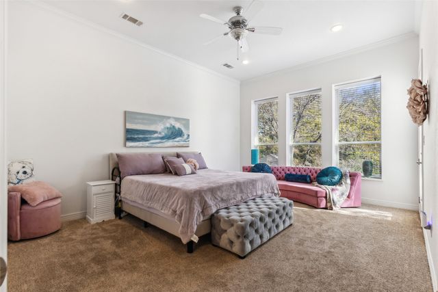 2109 Cooks Lane, Fort Worth, TX 76120