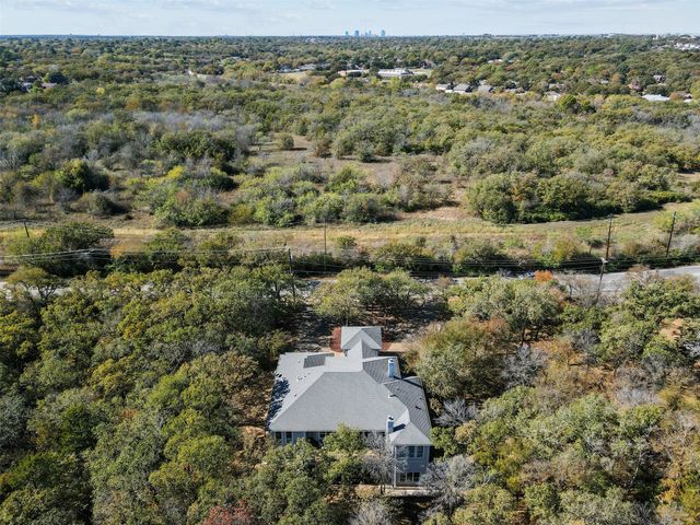 2109 Cooks Lane, Fort Worth, TX 76120