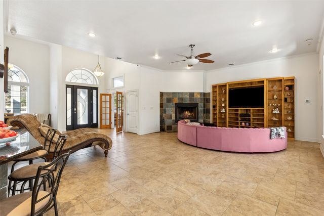 2109 Cooks Lane, Fort Worth, TX 76120