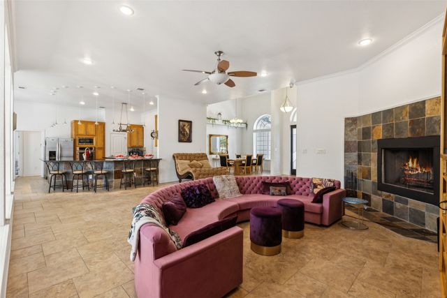 2109 Cooks Lane, Fort Worth, TX 76120