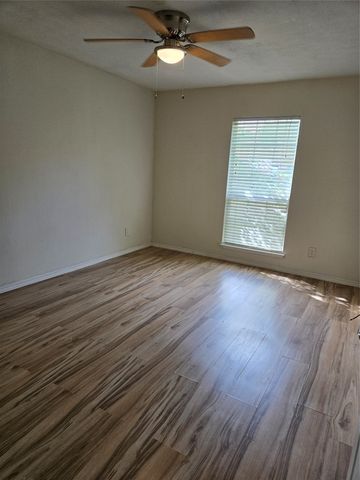 419 Woodhurst Drive, Coppell, TX 75019