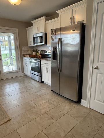 607 Hollow Crst, Clarksville, TN 37042