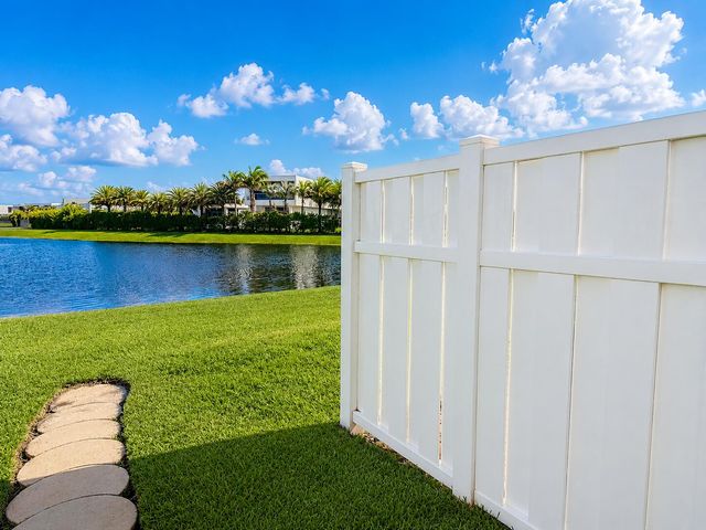 180 Riviera Circle 30-5, Weston, FL 33326