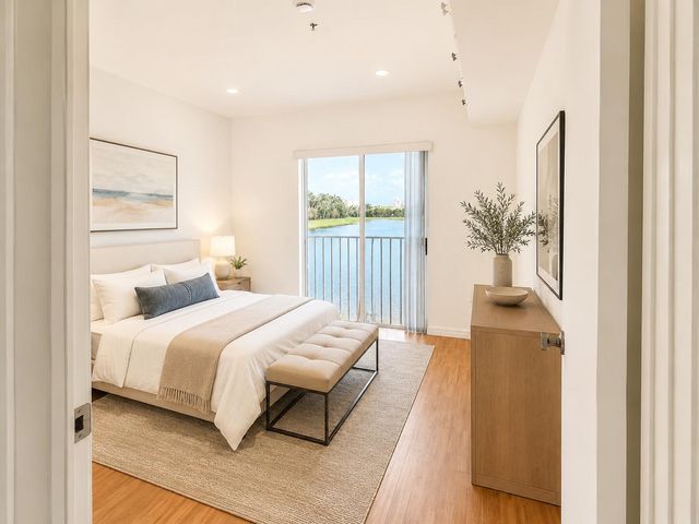 180 Riviera Circle 30-5, Weston, FL 33326