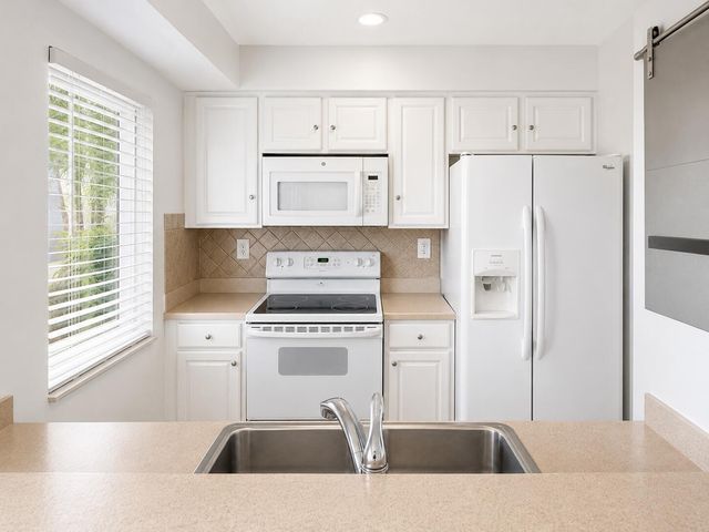 180 Riviera Circle 30-5, Weston, FL 33326