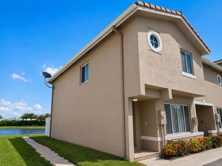 180 Riviera Circle 30-5, Weston, FL 33326