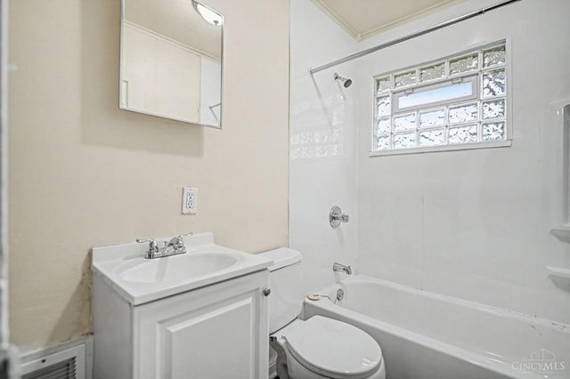 2697 Topeka Street, Colerain Twp, OH 45231