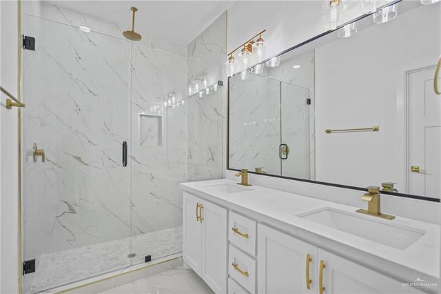 2732 E Conroe Road, Edinburg, TX 78542