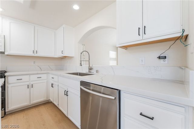 8872 Chapman Point, Las Vegas, NV 89129