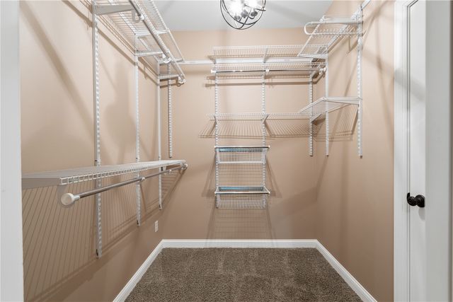 677 Raleigh Lane, Marion, IA 52302