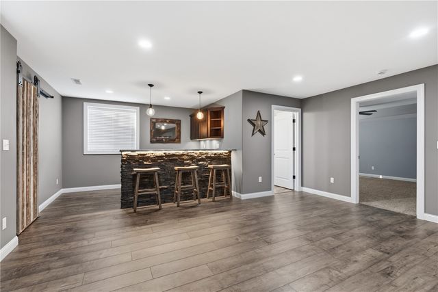 677 Raleigh Lane, Marion, IA 52302