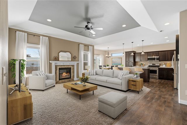 677 Raleigh Lane, Marion, IA 52302