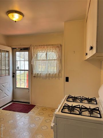 2257 Lodge Road, Flint, MI 48532