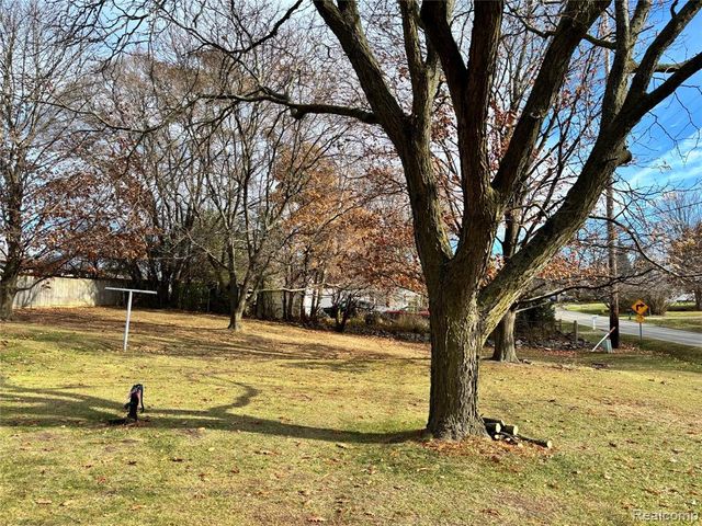 2257 Lodge Road, Flint, MI 48532