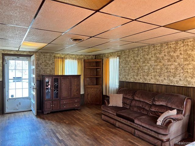 2257 Lodge Road, Flint, MI 48532