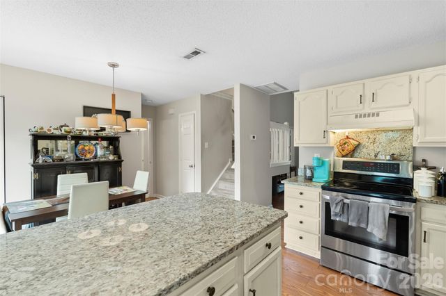 9005 Four Mile Creek Road, Charlotte, NC 28277