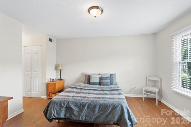 9005 Four Mile Creek Road, Charlotte, NC 28277