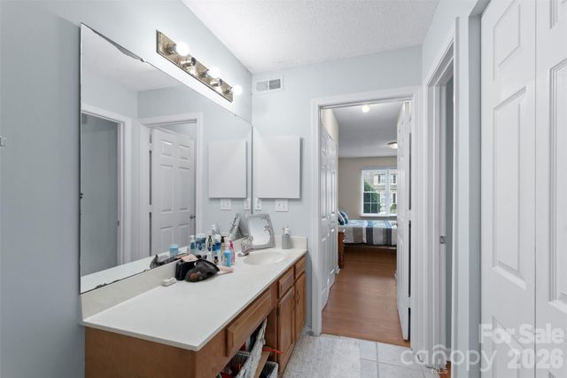 9005 Four Mile Creek Road, Charlotte, NC 28277