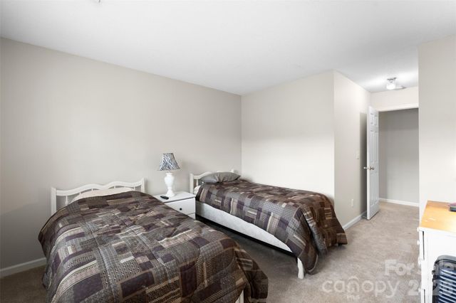 9005 Four Mile Creek Road, Charlotte, NC 28277