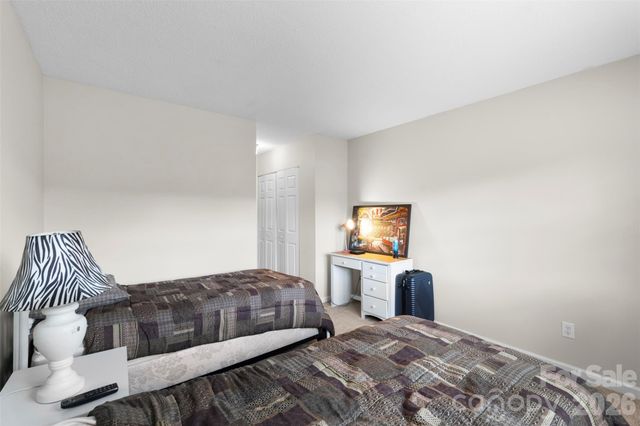 9005 Four Mile Creek Road, Charlotte, NC 28277
