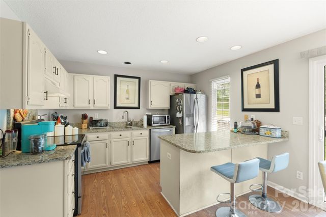 9005 Four Mile Creek Road, Charlotte, NC 28277