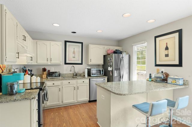 9005 Four Mile Creek Road, Charlotte, NC 28277