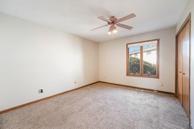 2586 Brookwood Drive, Crown Point, IN 46307