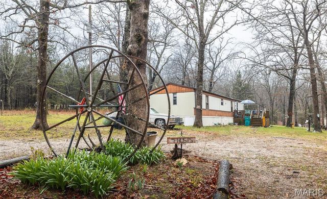 18763 State Route B, St James, MO 65559