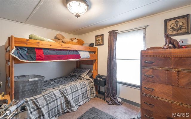 18763 State Route B, St James, MO 65559