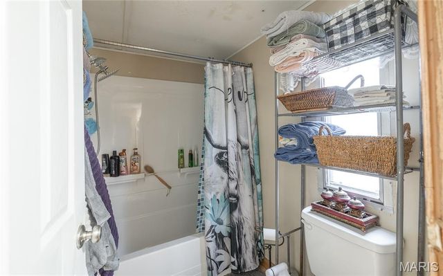 18763 State Route B, St James, MO 65559