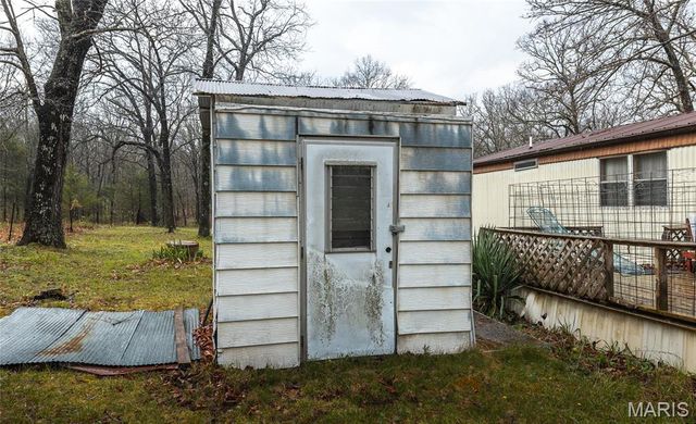 18763 State Route B, St James, MO 65559