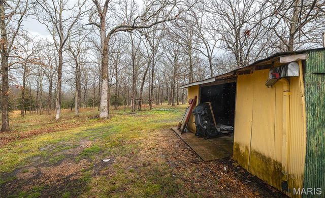 18763 State Route B, St James, MO 65559