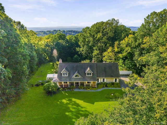 183 Lookout Pass, Stormville, NY 12582