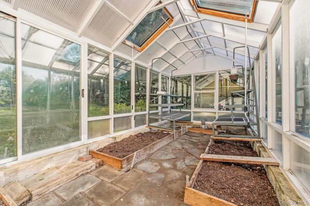 183 Lookout Pass, Stormville, NY 12582