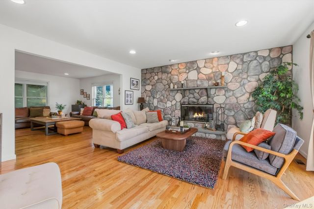 183 Lookout Pass, Stormville, NY 12582