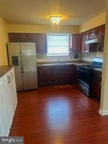 2110 STRAHLE ST, Philadelphia, PA 19152
