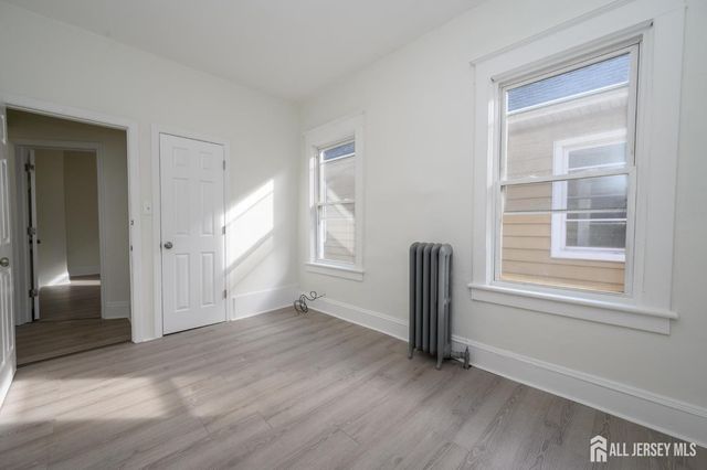 377 Delavan Street 2, New Brunswick, NJ 08901