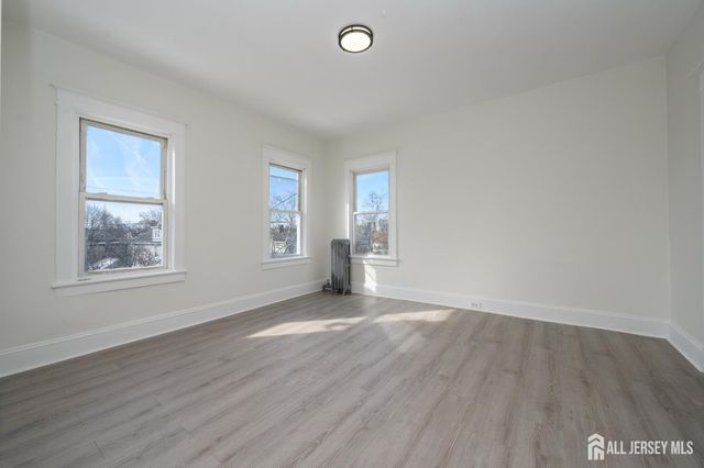 377 Delavan Street 2, New Brunswick, NJ 08901