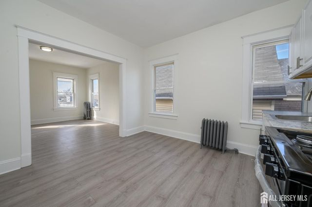 377 Delavan Street 2, New Brunswick, NJ 08901