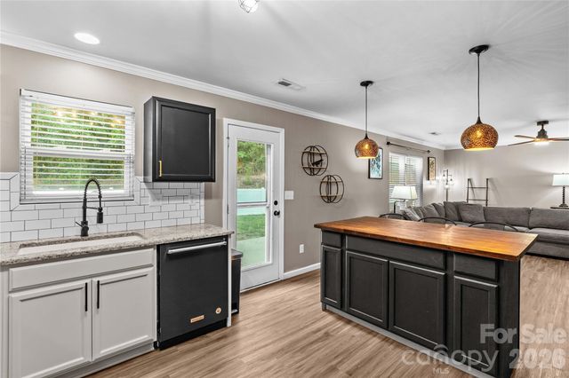 218 Valerie Drive, Lincolnton, NC 28092