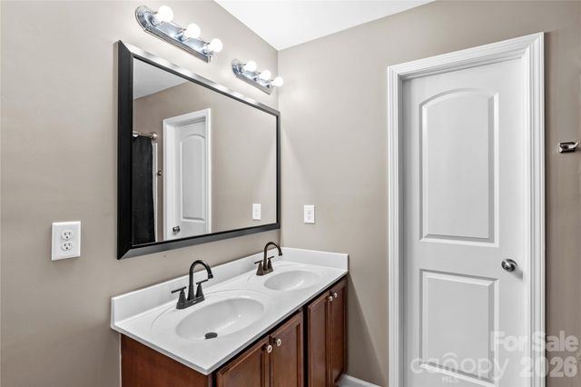 218 Valerie Drive, Lincolnton, NC 28092