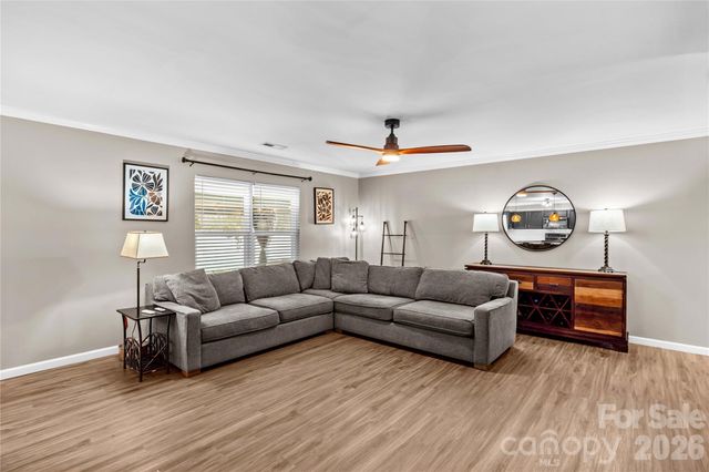 218 Valerie Drive, Lincolnton, NC 28092