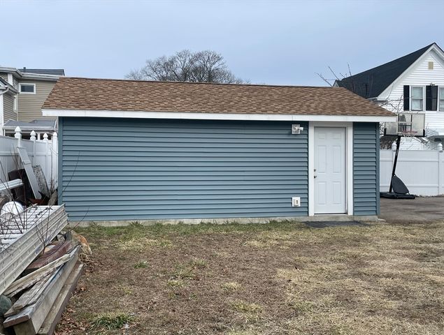 73 Lowell St, Brockton, MA 02301