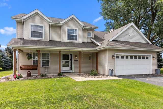 7965 Summit DRIVE, Delavan, WI 53115