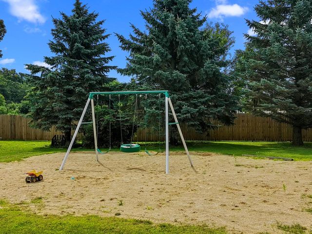 7965 Summit DRIVE, Delavan, WI 53115