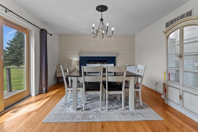 7965 Summit DRIVE, Delavan, WI 53115