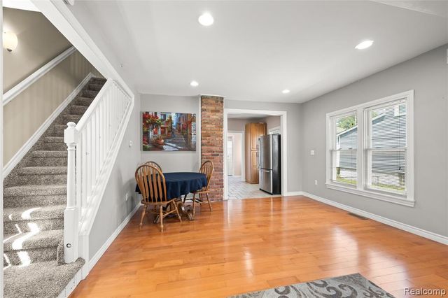346 Sycamore Street, Wyandotte, MI 48192