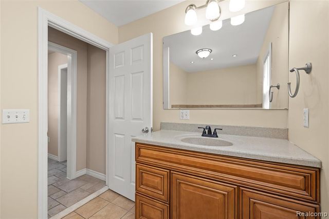 346 Sycamore Street, Wyandotte, MI 48192